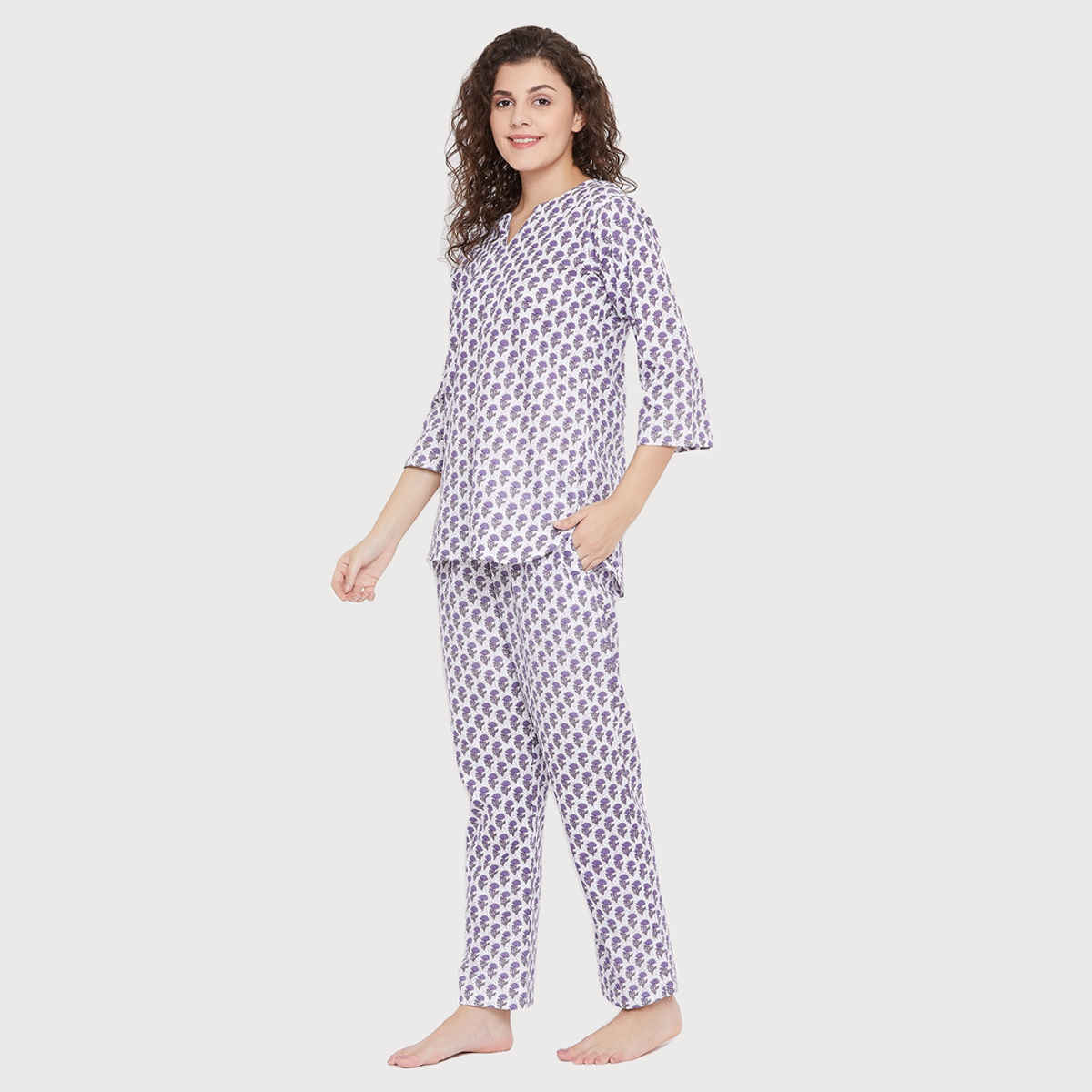 Clovia Pretty Florals Top & Pyjama - 100% Cotton(Blue - M)