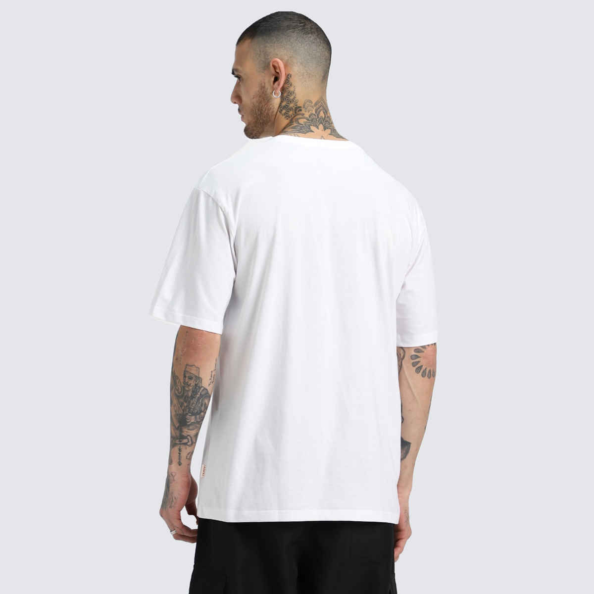 Veirdo Pure Cotton Oversized Fit Round Neck White T-Shirt For Men - XL