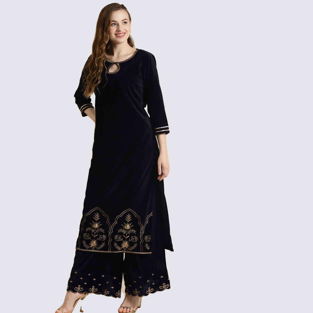Shae by SASSAFRAS Women's Velvet Hem Zari Embroidered Kurta | Navy Blue - L