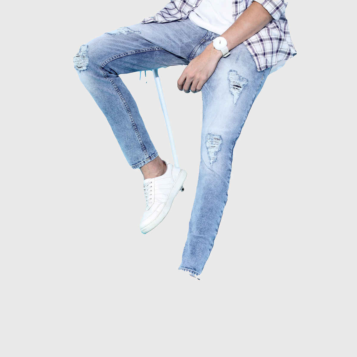 Highlander Men's Tapered Fit Mid-Rise Mildly Distressed Stretchable Jeans | Light Blue - 36