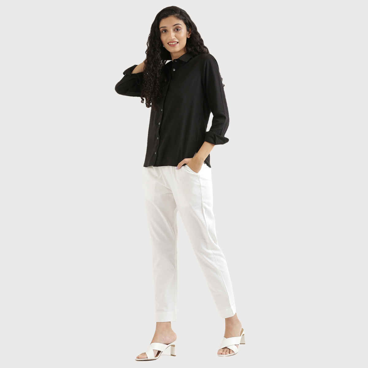 Saadaa Women's Cotton Regular Slim Fit Trouser | White - M