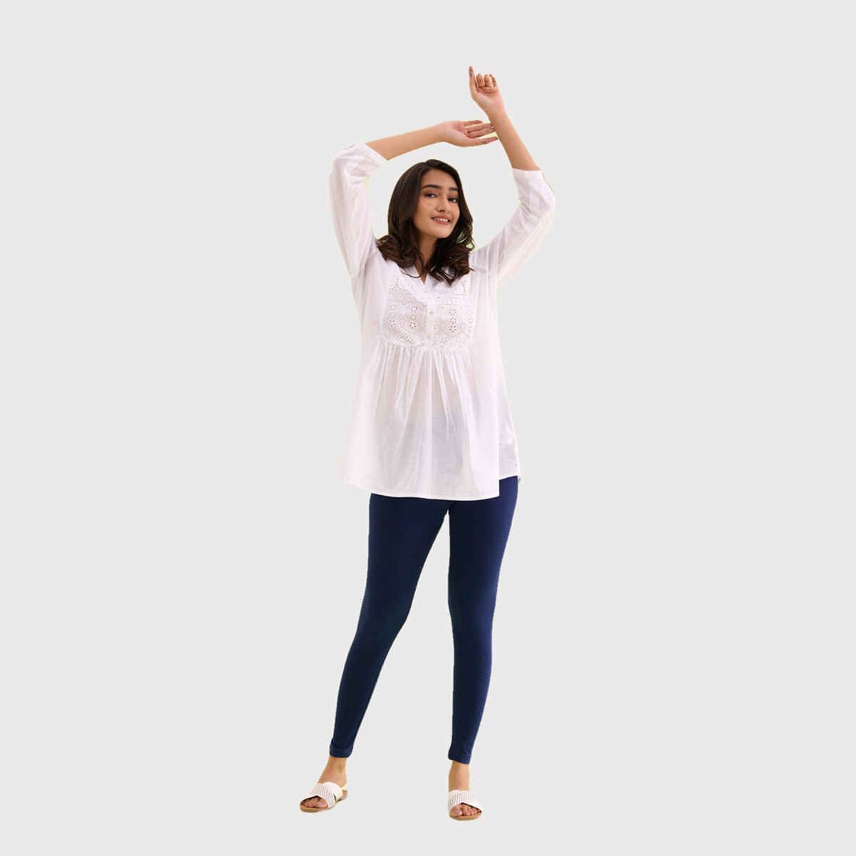 Go Colors Women's Solid Mid Rise Ankle Length Leggings | Navy - L