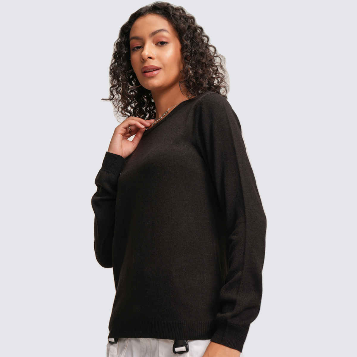 Tokyo Talkies Women's Flat Knit Round Neck Sweater | Jet Black - L