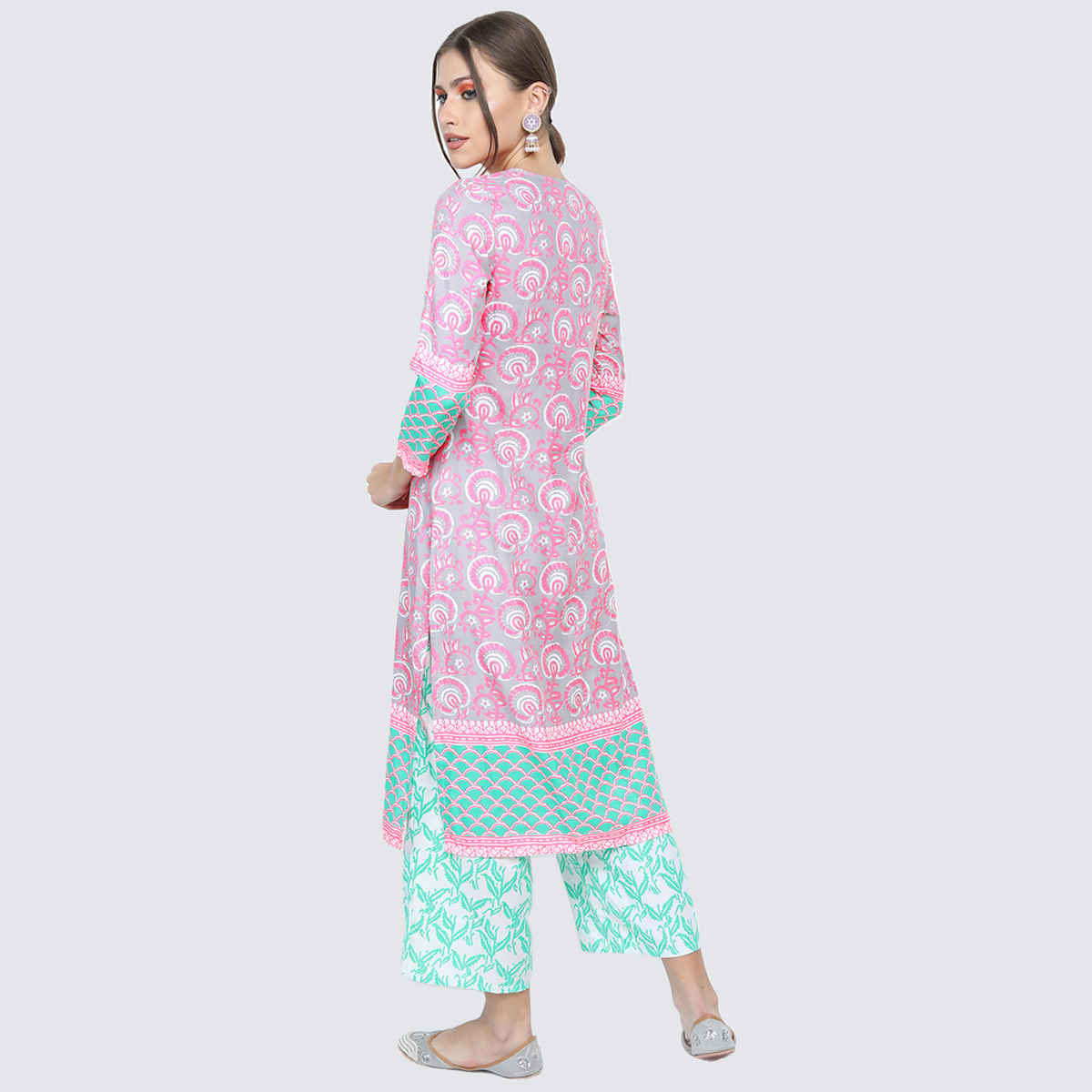 Vishudh Women's Floral Printed Straight Kurti With Trousers & With Dupatta | VNK3003117 | Grey - XL