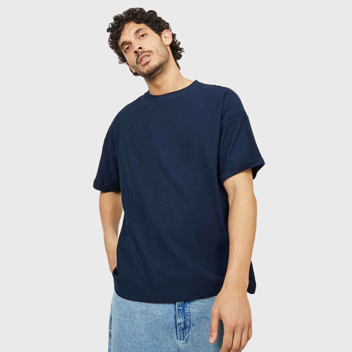 Styli Men's Waffle Knit Oversized T-shirt with Turn-Up Sleeve | Navy Blue - L
