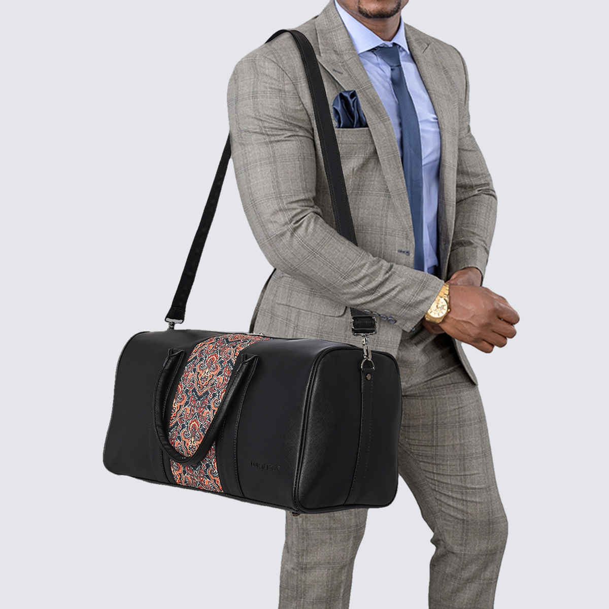 Fur Jaden 33 L Black Vegan Leather Spacious Weekender Duffle Bag for Travel