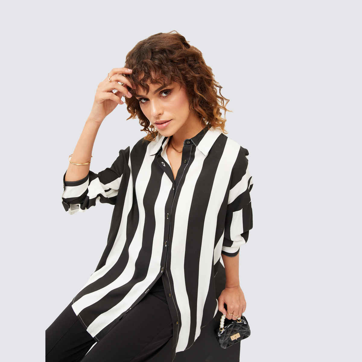 SASSAFRAS Women's Striped Oversize Shirt | Black - M