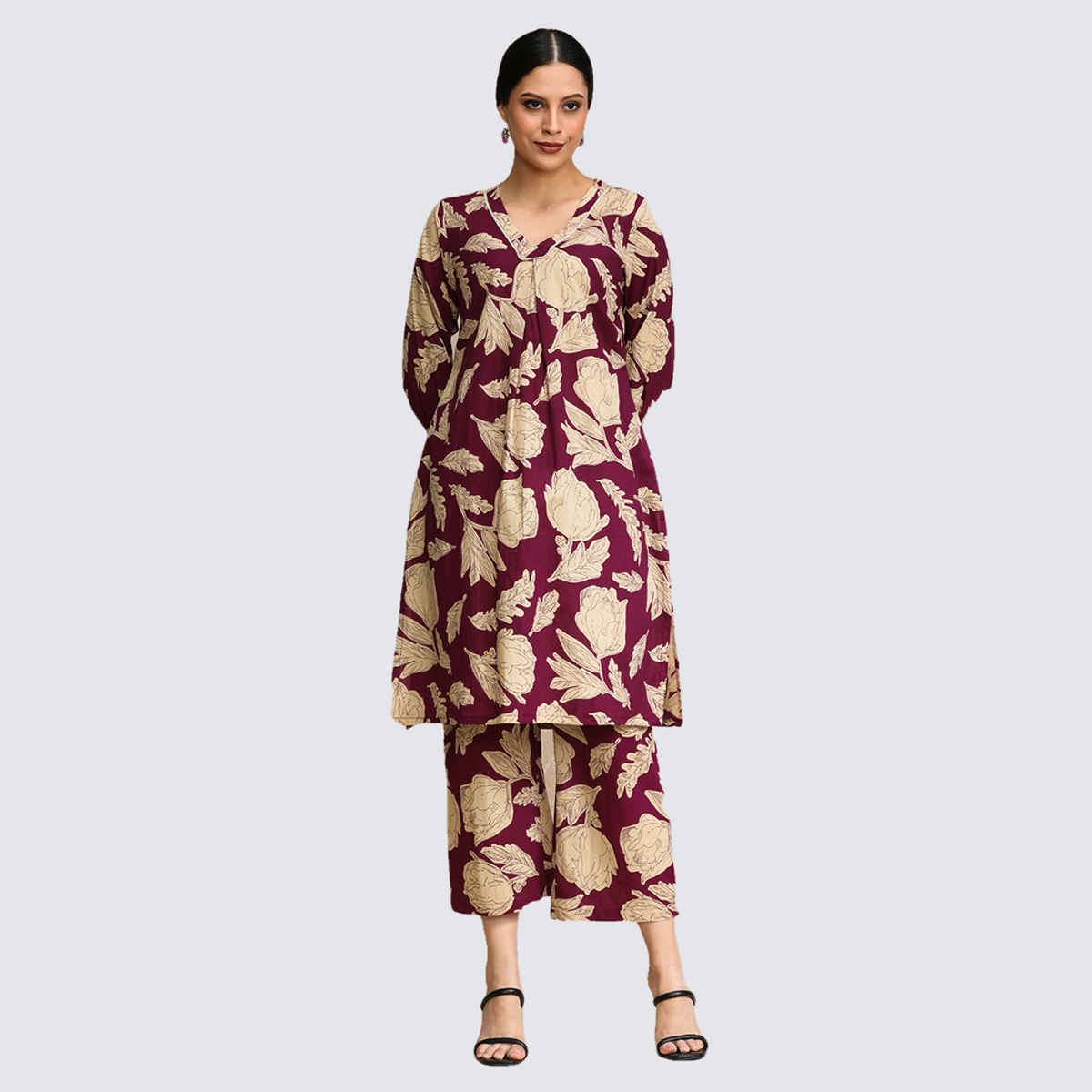 Varanga Women's Floral Printed Puff Sleeve Kurta with Trouser | Purple - L