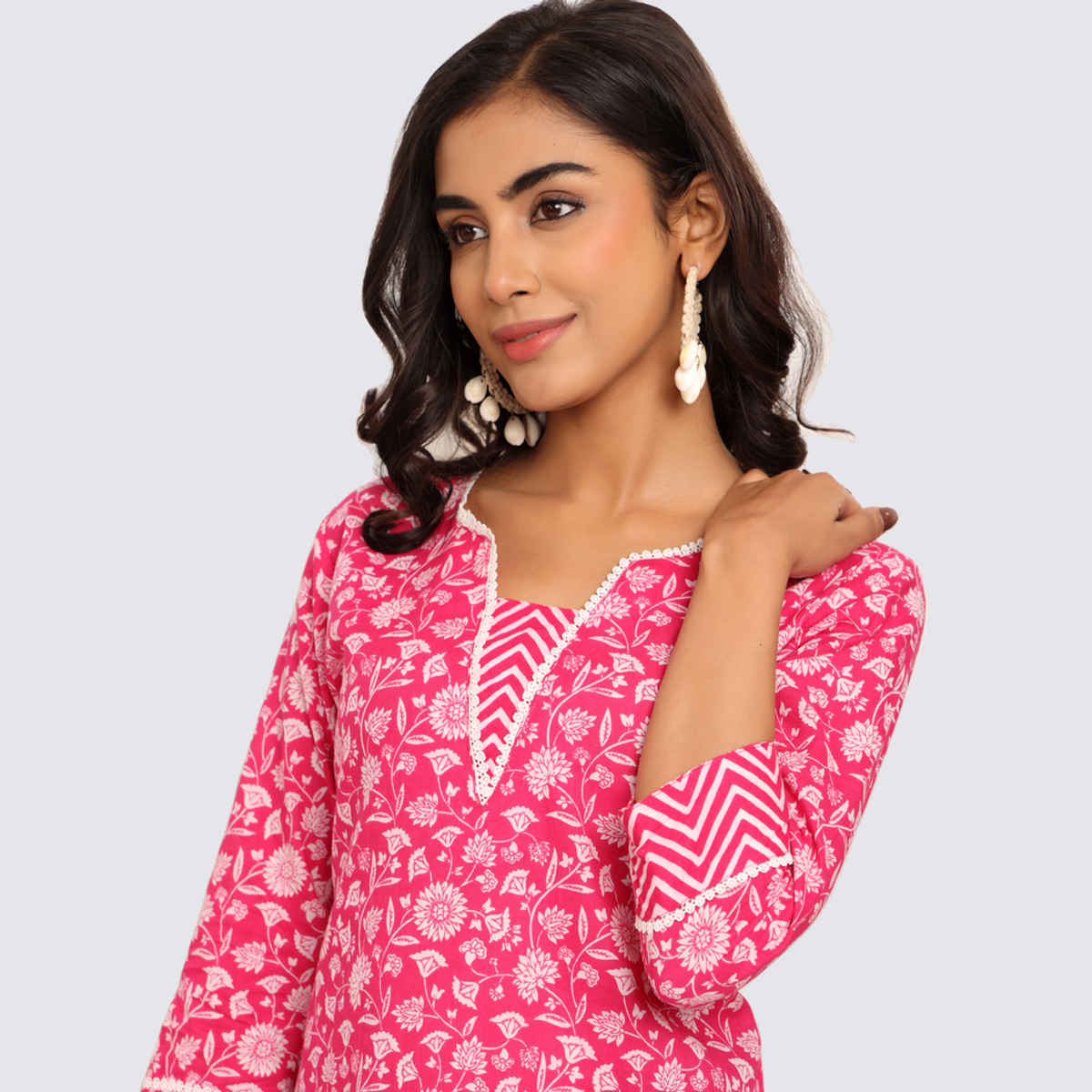 Varanga Women's V-Neck Jaipuri Jaal Printed Tunic | Pink - M