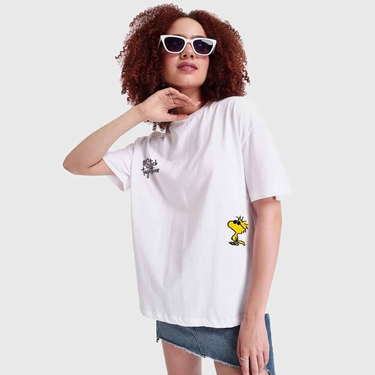 Bewakoof Women's Official Peanuts Cool Pals Graphic Printed Oversized T-shirt | White - XL