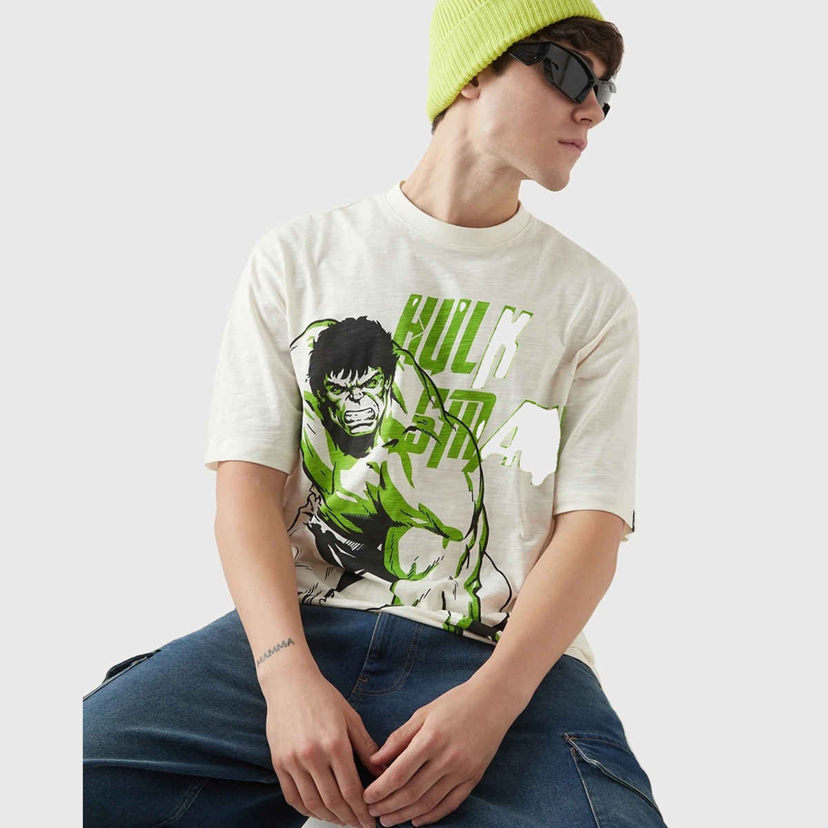 Bewakoof Men's Marvel Hulk Smash Graphic Printed Oversized T-shirt | Gardenia - XL