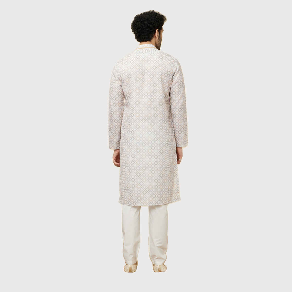 Manyavar Cream Blended Cotton Self Design Kurta | L