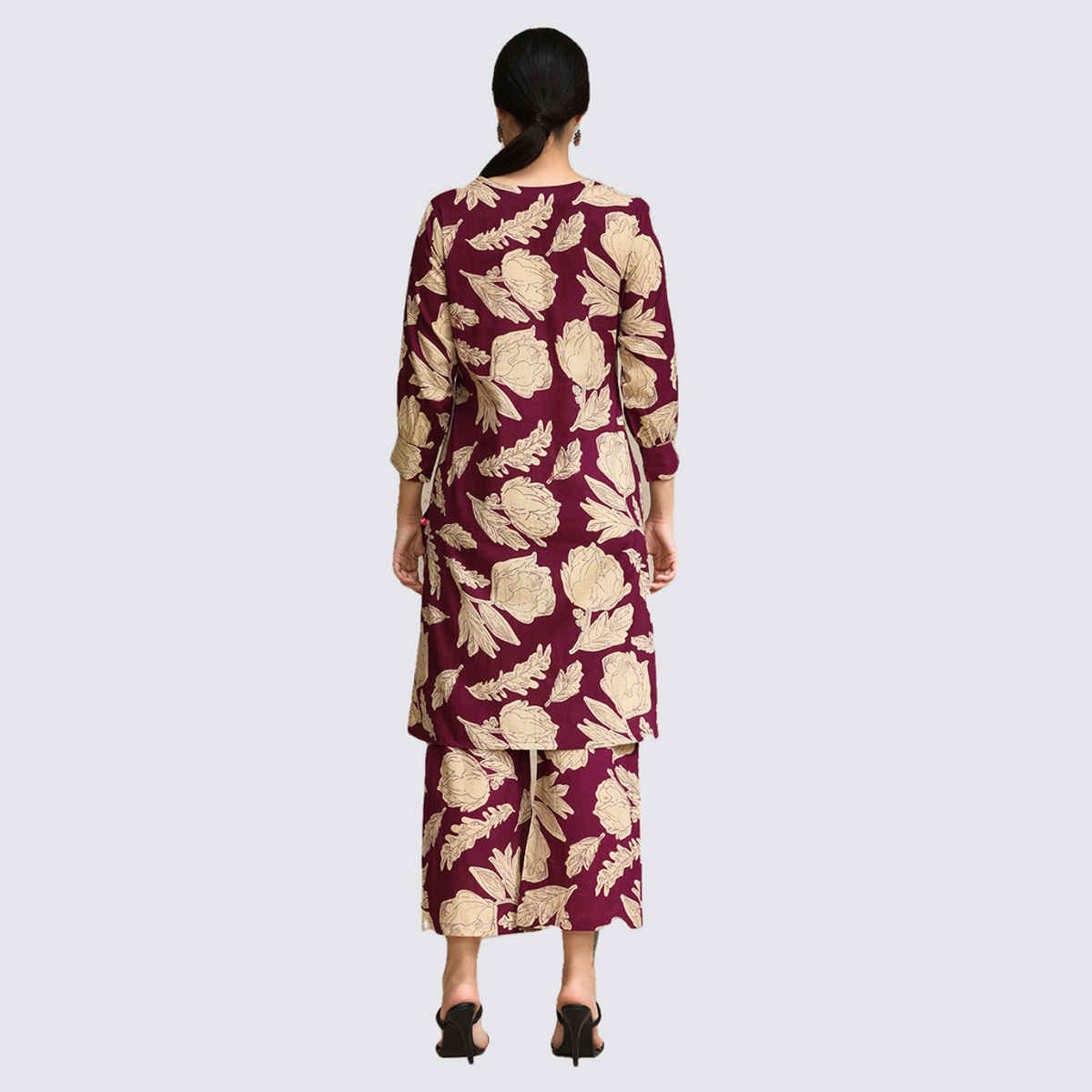 Varanga Women's Floral Printed Puff Sleeve Kurta with Trouser | Purple - L