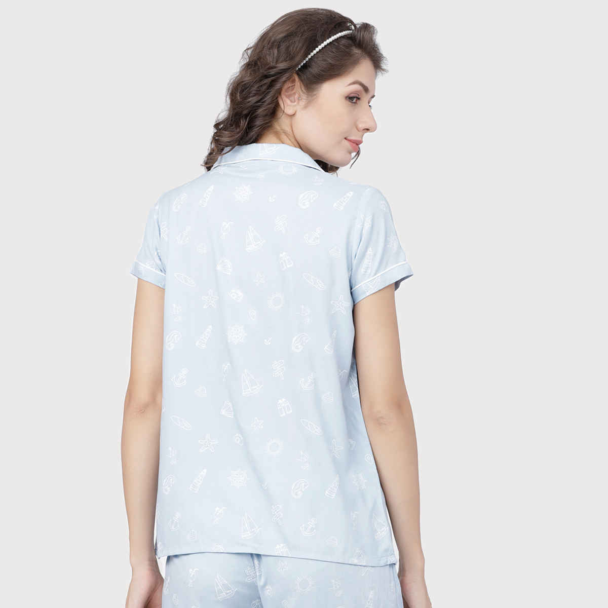 Tokyo Talkies Women's Printed Lounge Shirt | Light Blue and White - M