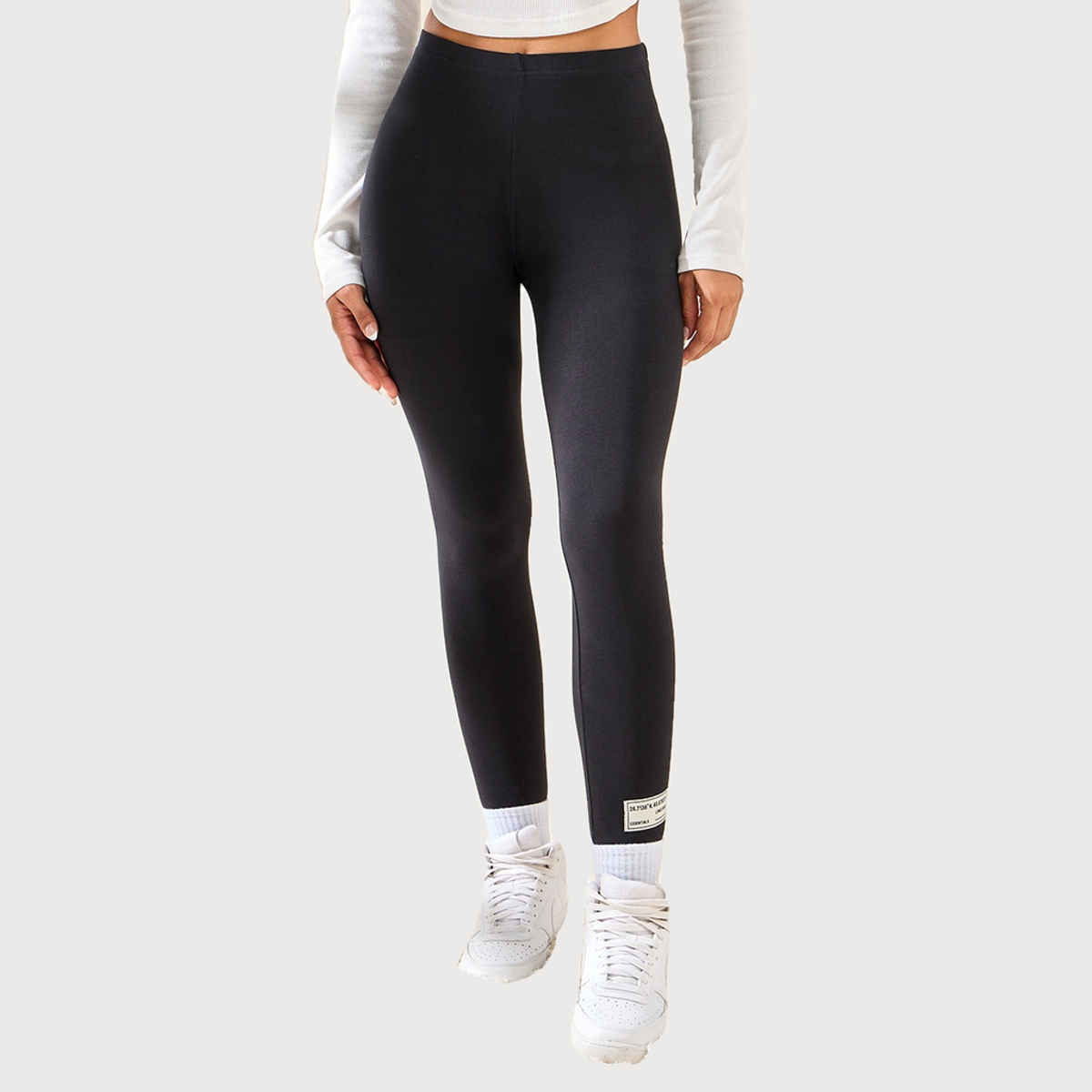 Styli Women's Ankle Length Leggings with Badge Detail | Black - XXL