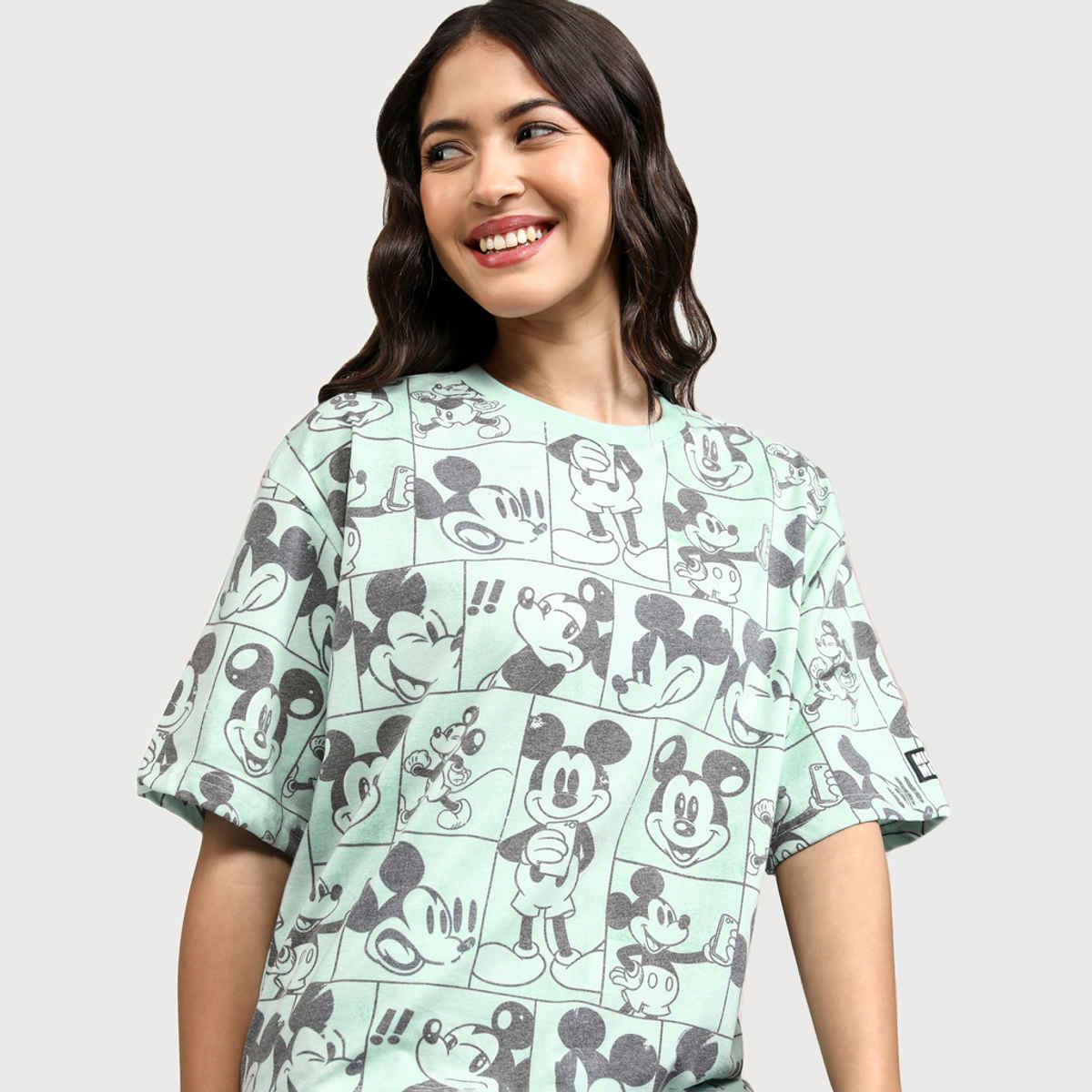 Tokyo Talkies Women's Disney Mickey Mouse Boxy Fit T-shirt | Green - XL