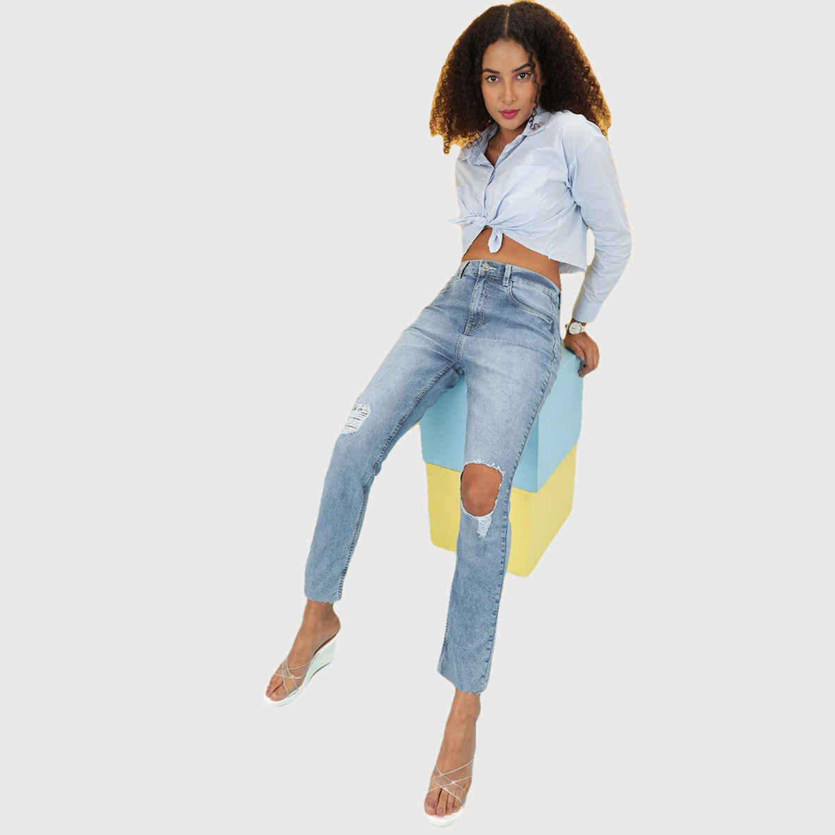 Freehand Women's Light Wash Straight Fit Denim Jeans | Blue - 30