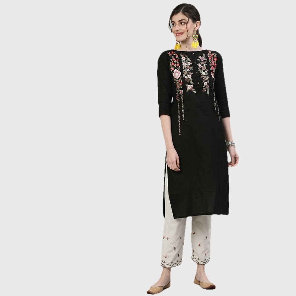 Ishin Women's Kurta Set Embroidered with Trousers | Black Off-White - L