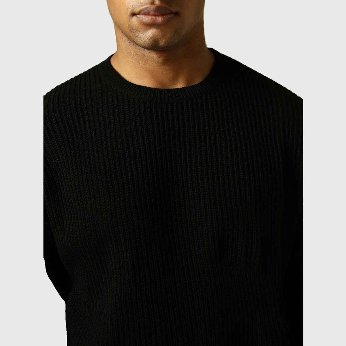 Hubberholme Men's Striped Pullover | Black - S