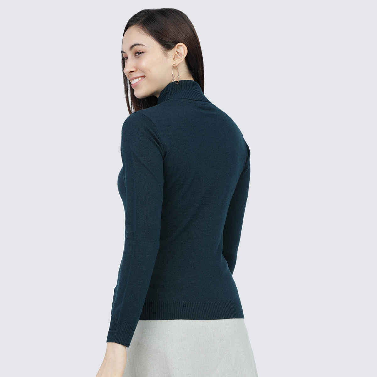 Tokyo Talkies Women's Solid Sweater | Pine - XL