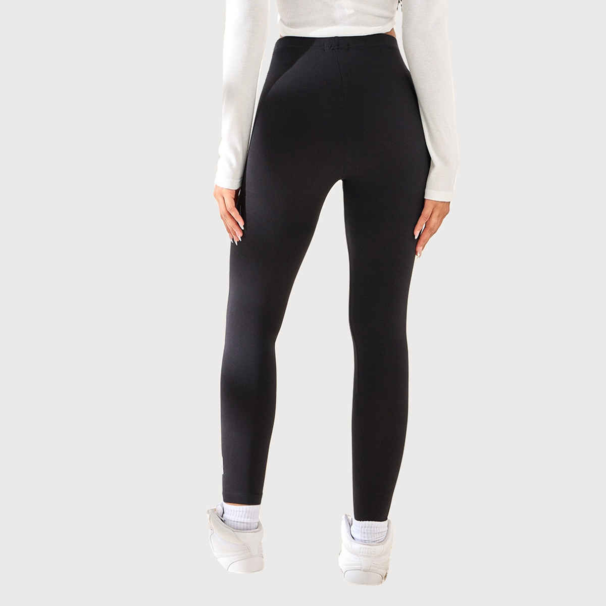 Styli Women's Ankle Length Leggings with Badge Detail | Black - XXL