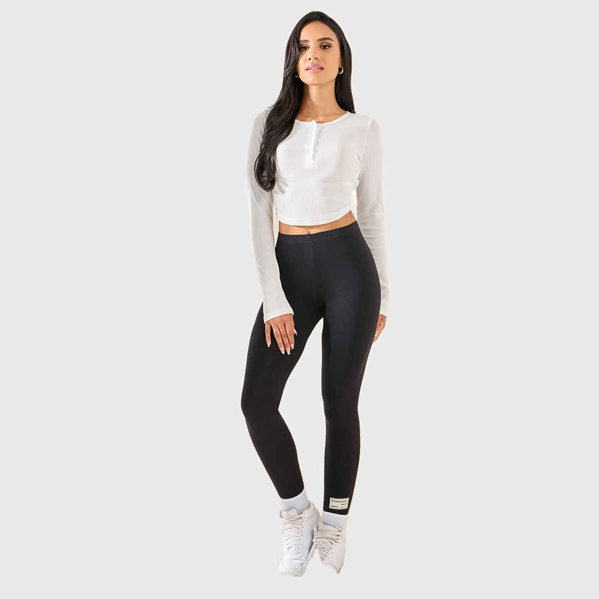 Styli Women's Ankle Length Leggings with Badge Detail | Black - XXL