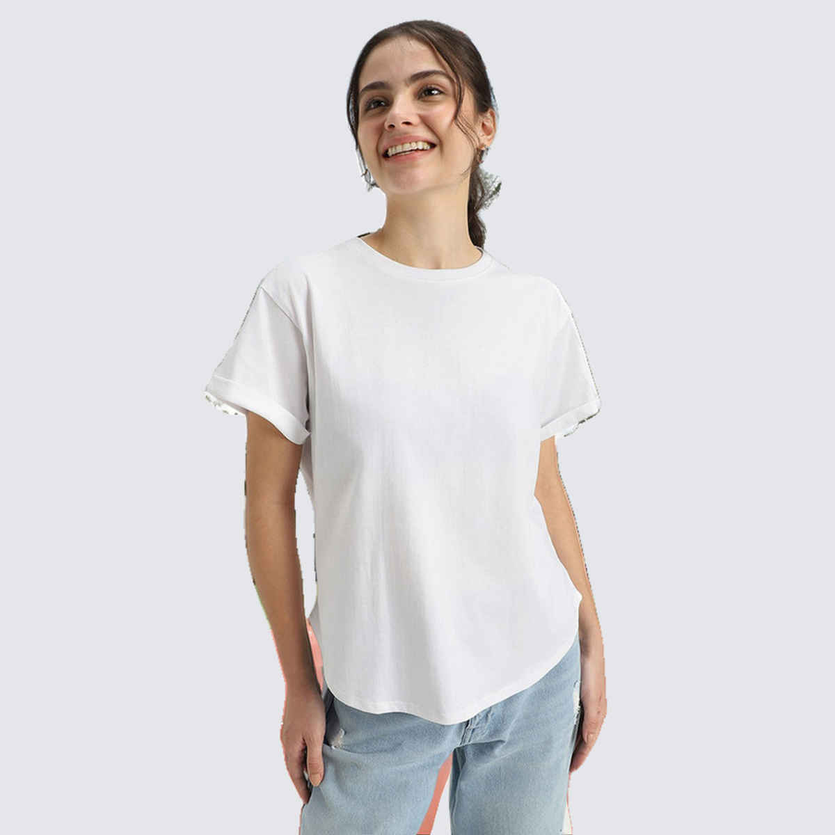 Juneberry White Oversized Fit Boyfriend T-shirt for Women - S