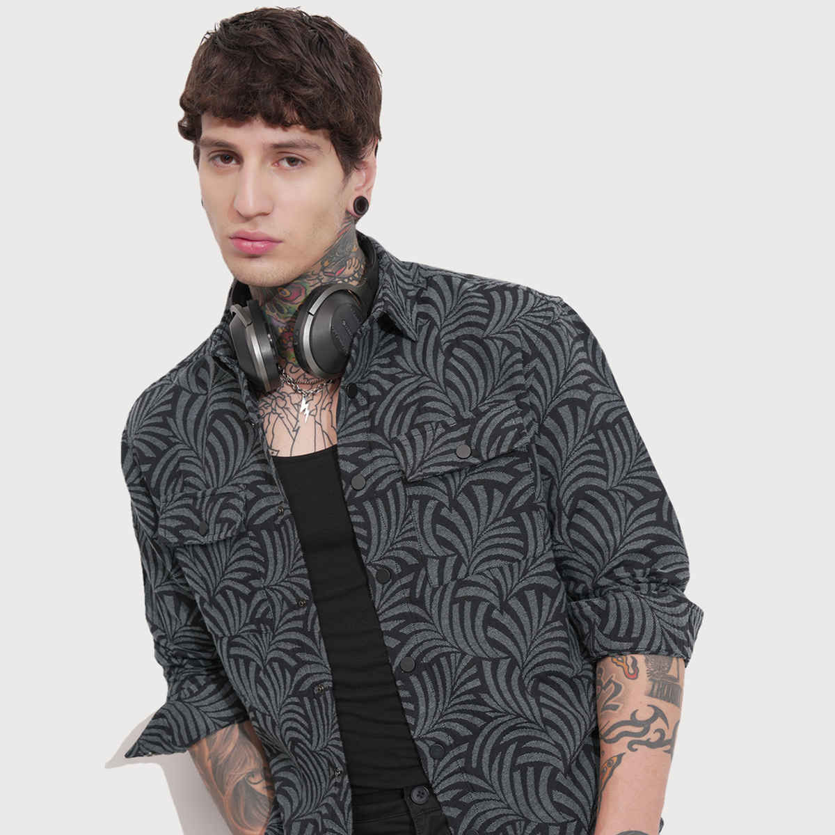 HIGHLANDER Men's Jacquard Textured Relaxed Overshirt | Grey and Black - M