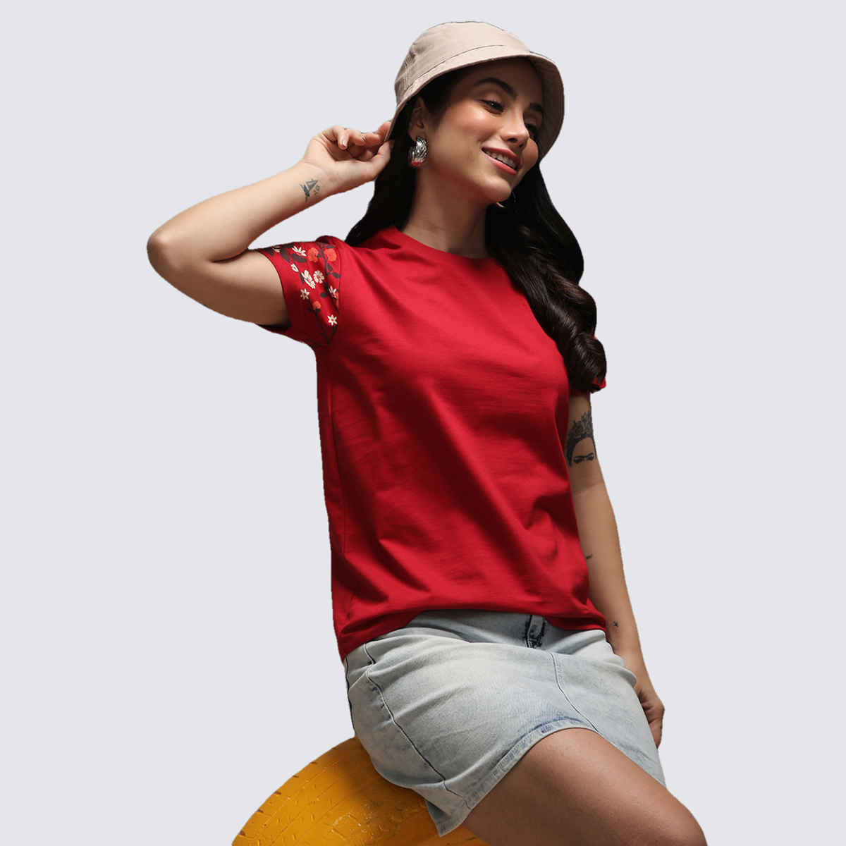 Dillinger Women's Short Sleeve Regular Fit Crew Neck Embroidery T-shirt | Red - XL