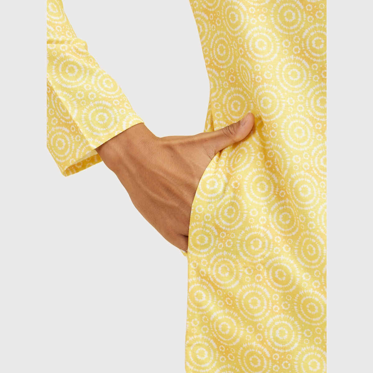 Diwas By Manyavar Yellow Blended Cotton Printed Kurta Set | M
