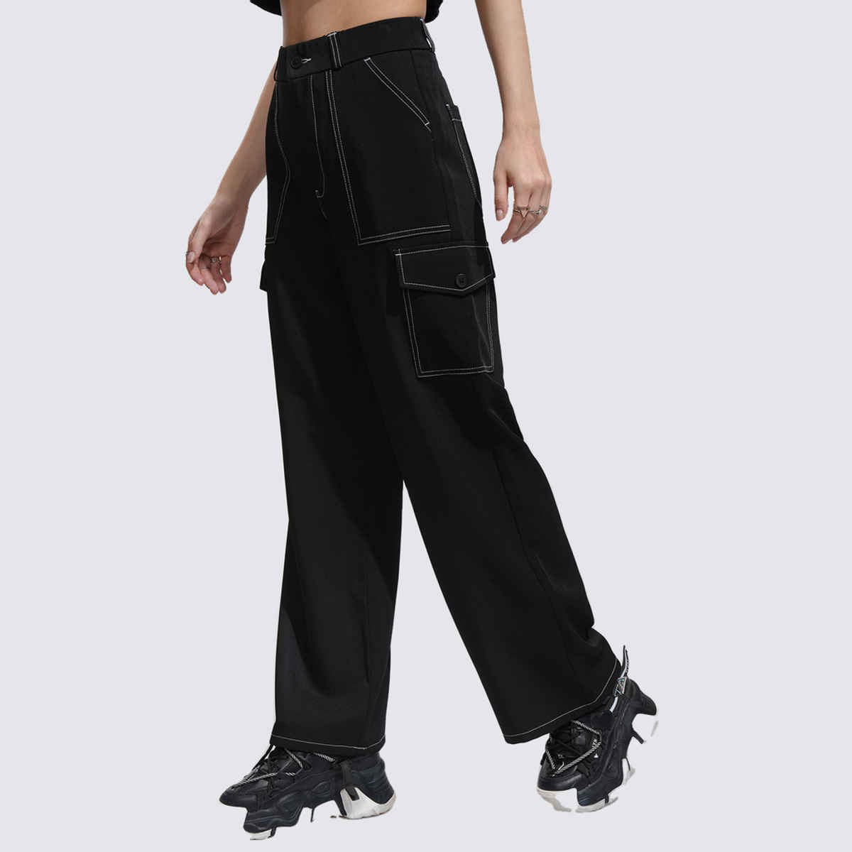 Tokyo Talkies Women's High Rise Straight Fit Cargo Trouser| Black - 32