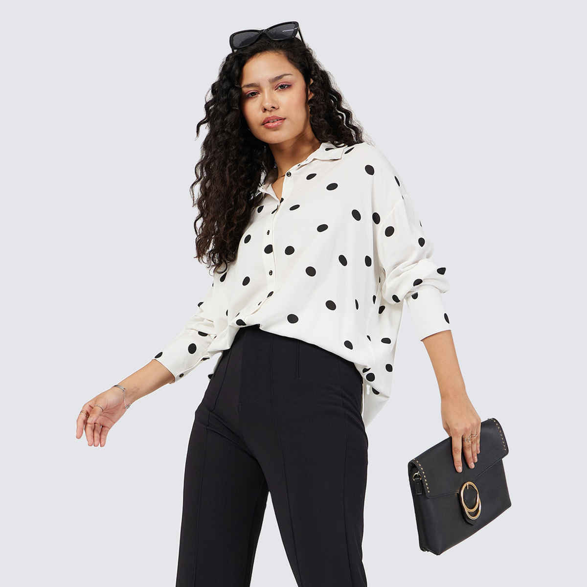 SASSAFRAS Women's Polka Dot Oversize Shirt | White - M