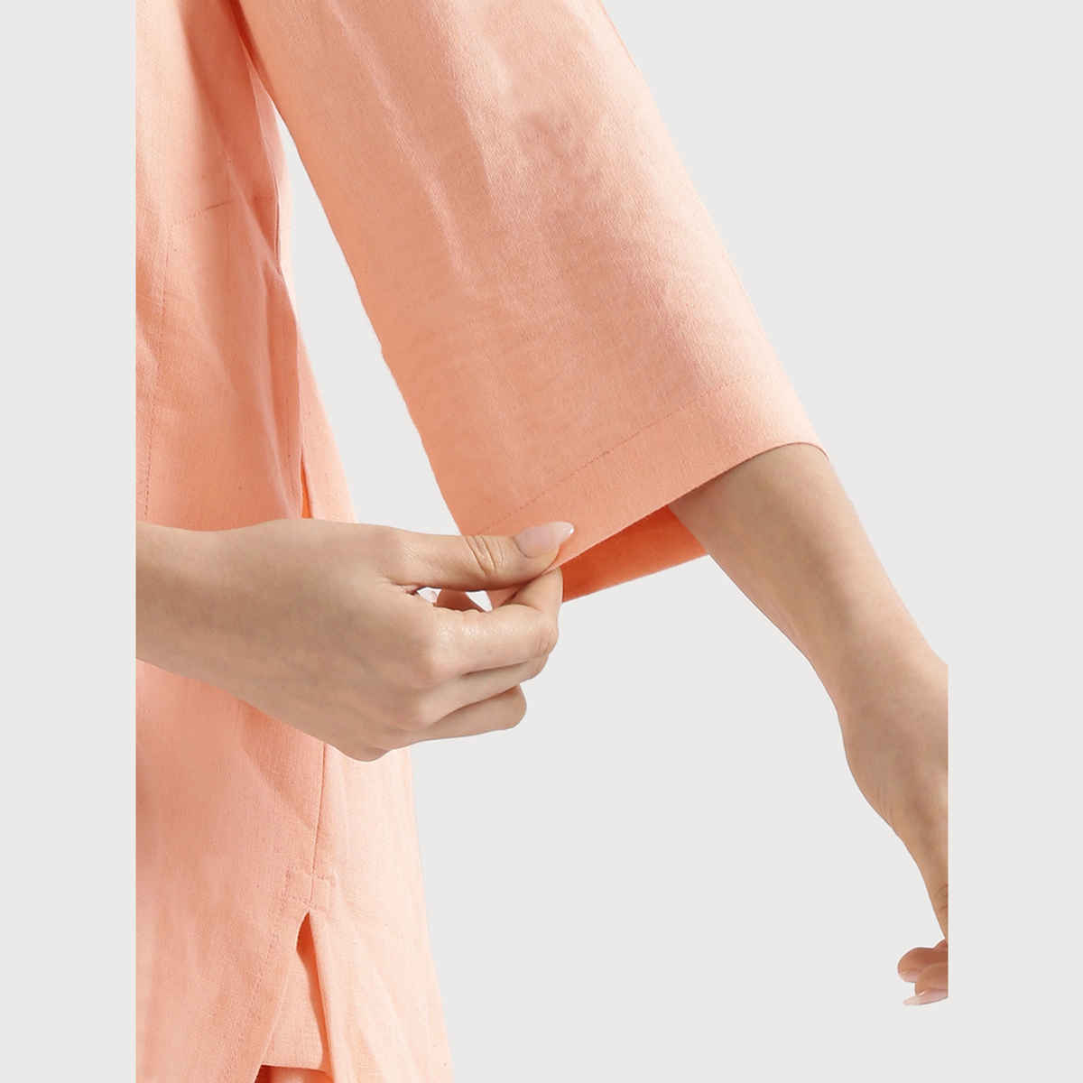 Saadaa Women's Long Airy Linen Kurta | Peach - L