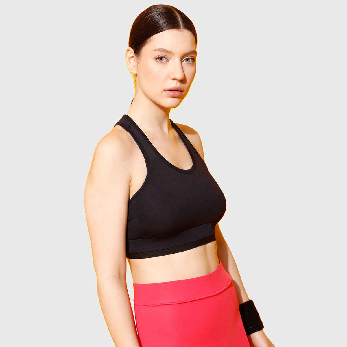 Clovia Medium Impact Padded Sports Bra With Mesh Racerback Design | Black | M