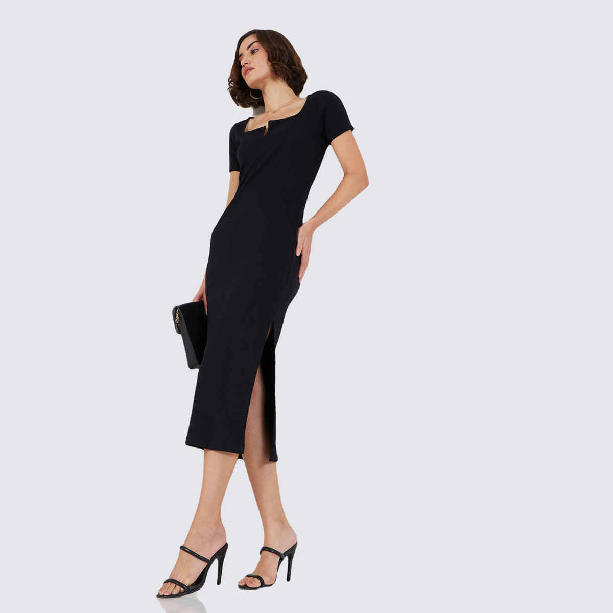 SASSAFRAS Women's Rib V-Neck Midi Dress | Black - L