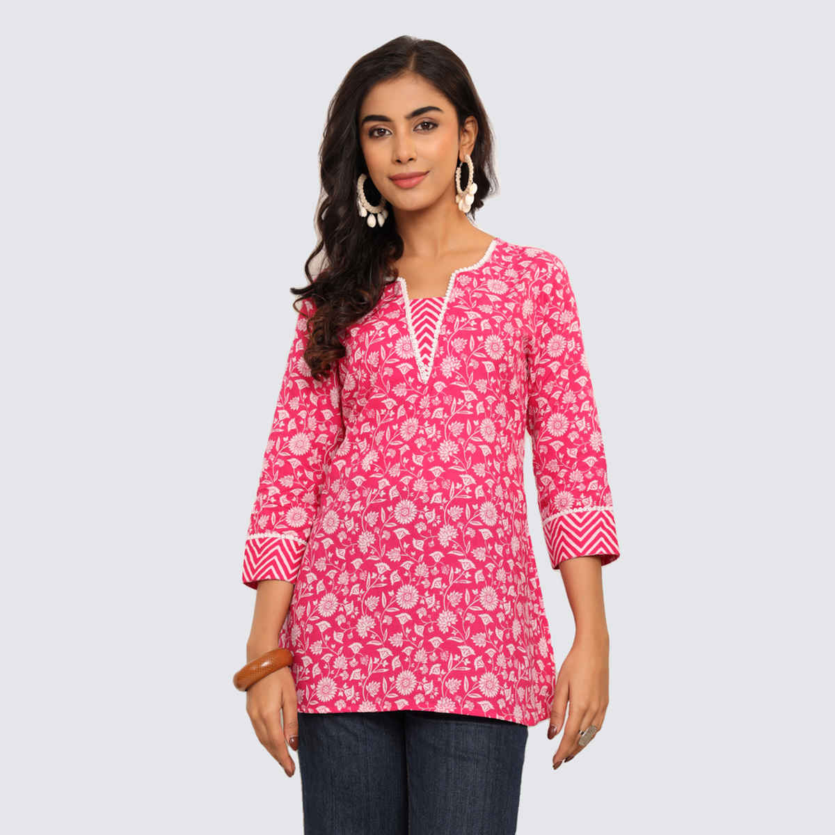Varanga Women's V-Neck Jaipuri Jaal Printed Tunic | Pink - M