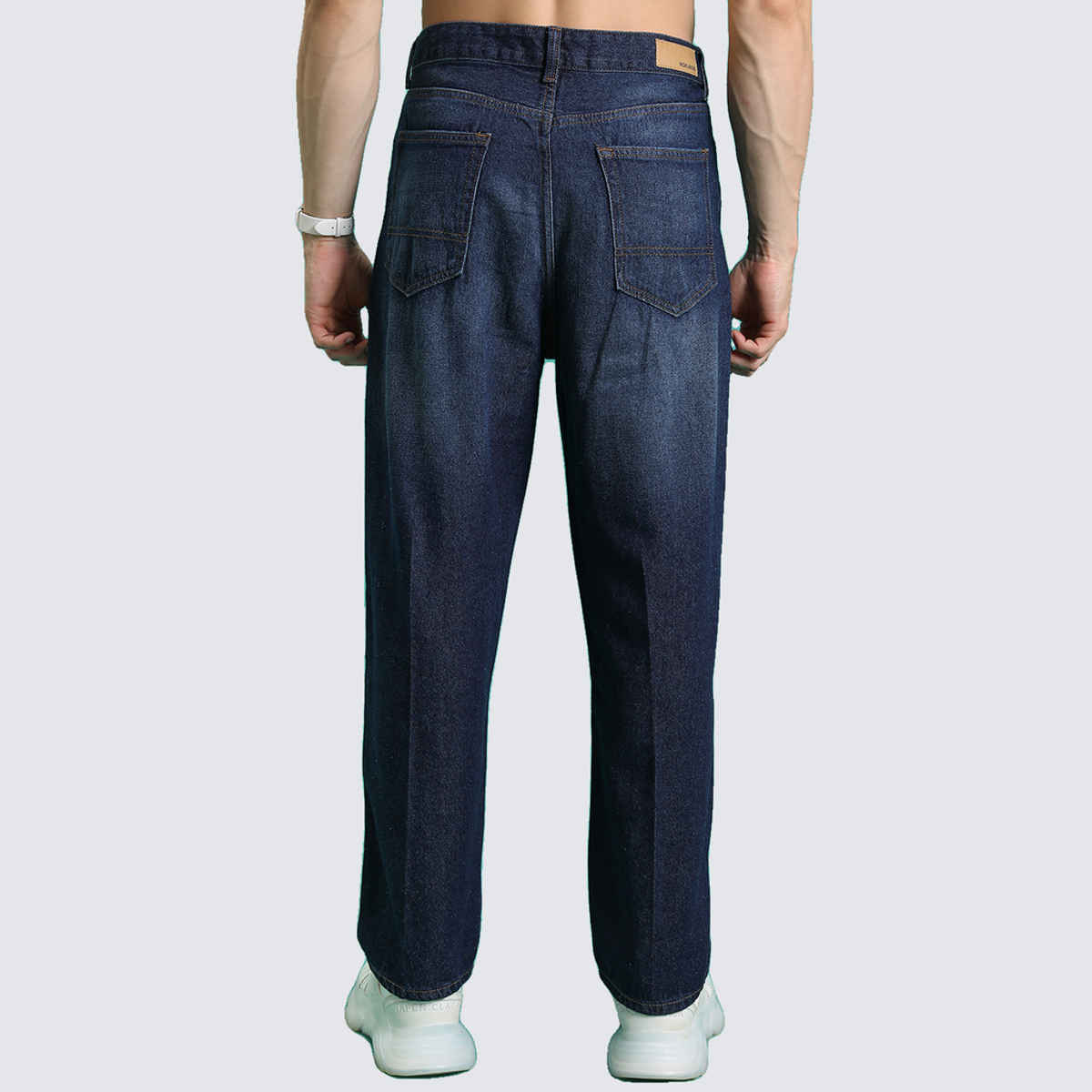 HIGHLANDER Men's Relaxed Fit Mid-Rise Light Fade Jeans | Blue - 30