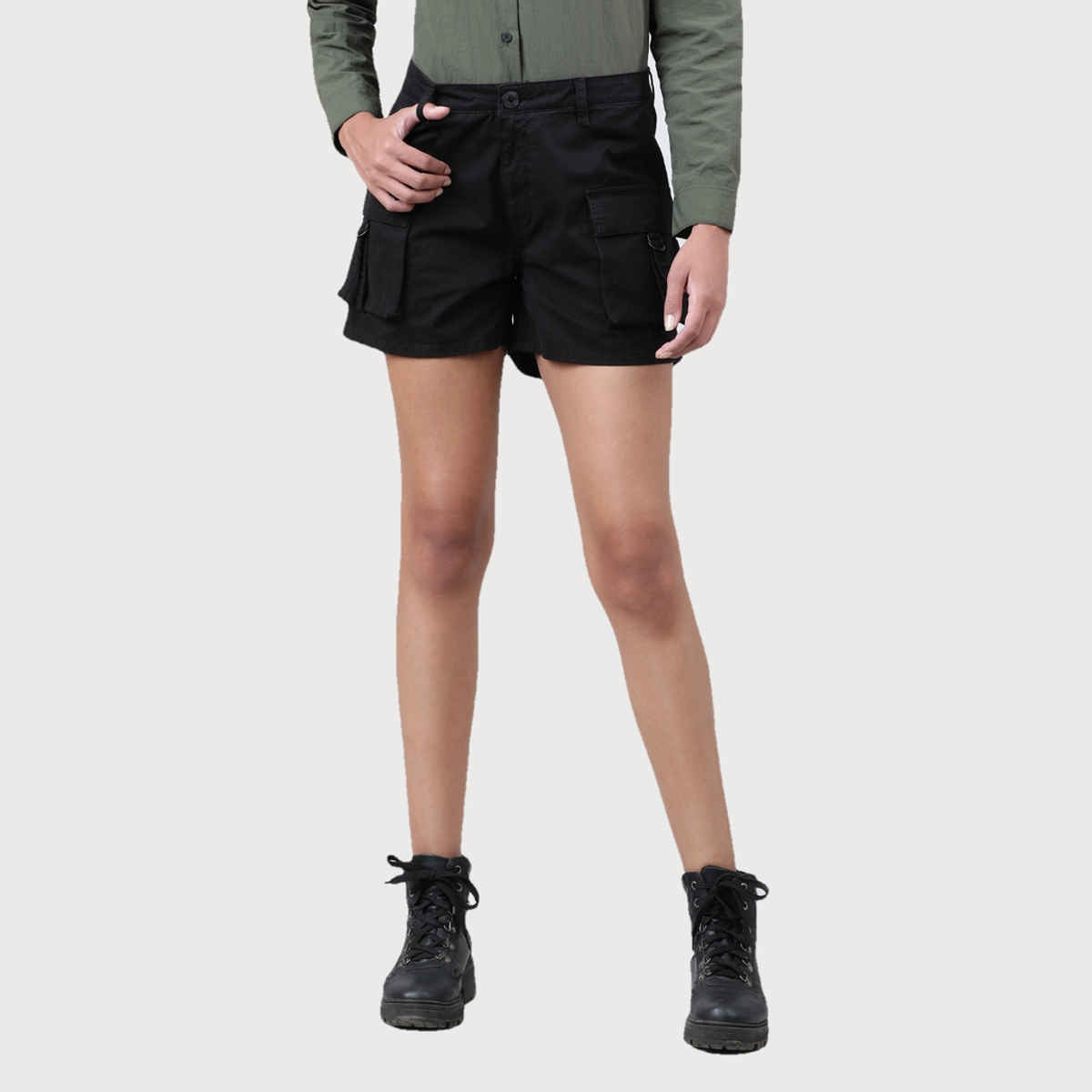 Bene Kleed Women's Regular Cargo Shorts | Black - 30