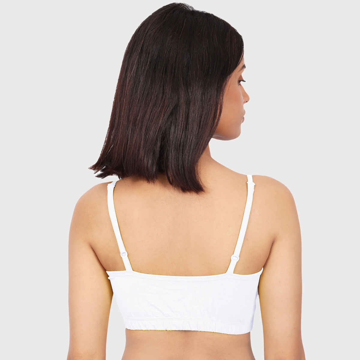 D'Chica Thin Strap Sports Bra For Women's | Double Layered Full Coverage Bra | White - M