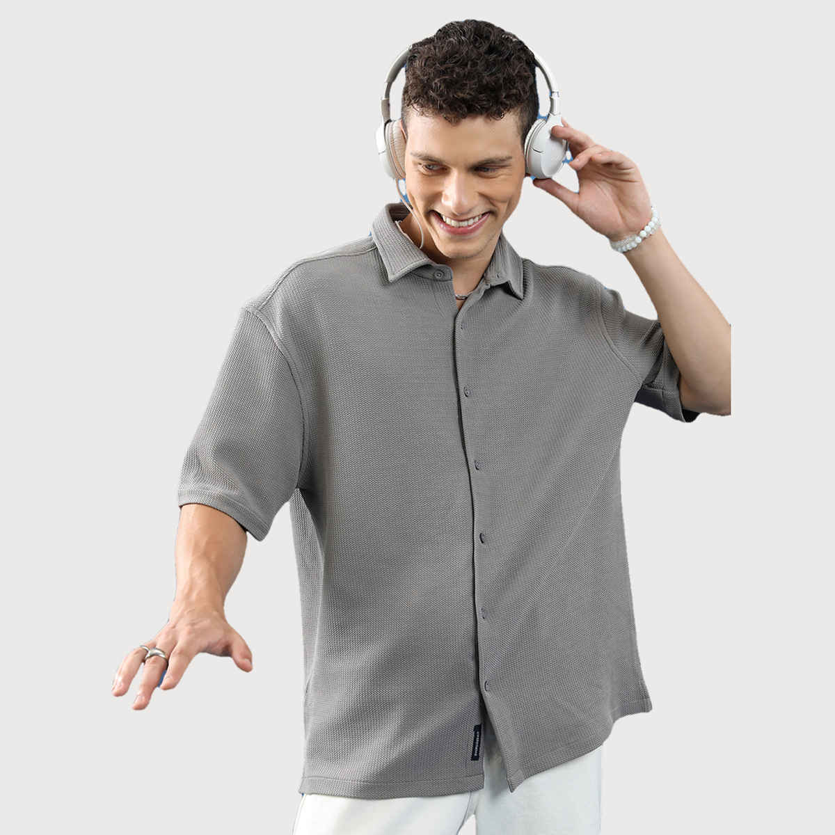 HIGHLANDER Men's Spread Collar Oversized Casual Shirt | Grey - M