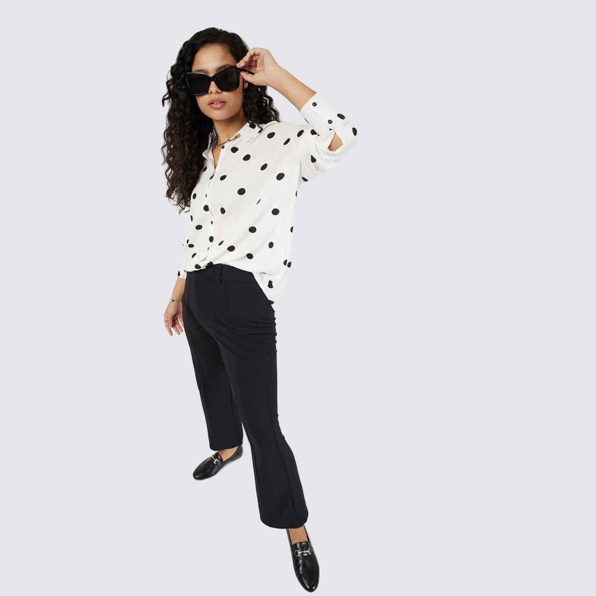 SASSAFRAS Women's Polka Dot Oversize Shirt | White - XL