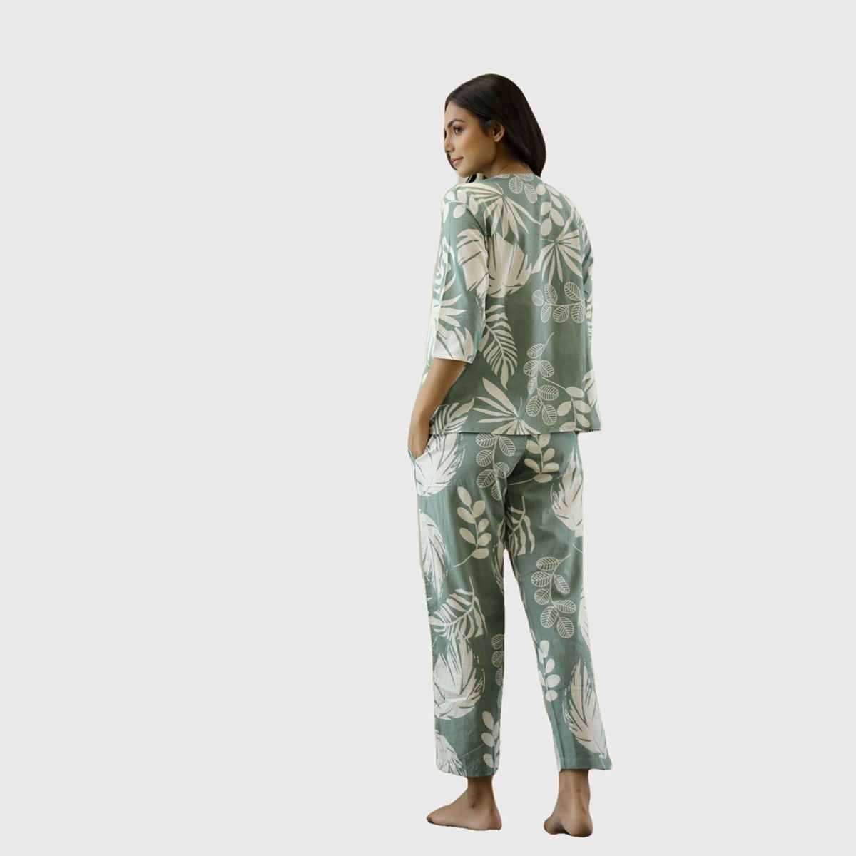 Sanskrutihomes Women's Green & White Printed Night Suit | Green - M