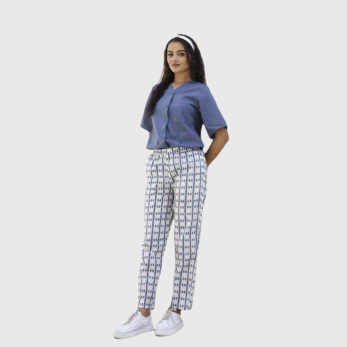 Sanskrutihomes Checked Pure Cotton Night Suit | Blue - White | L