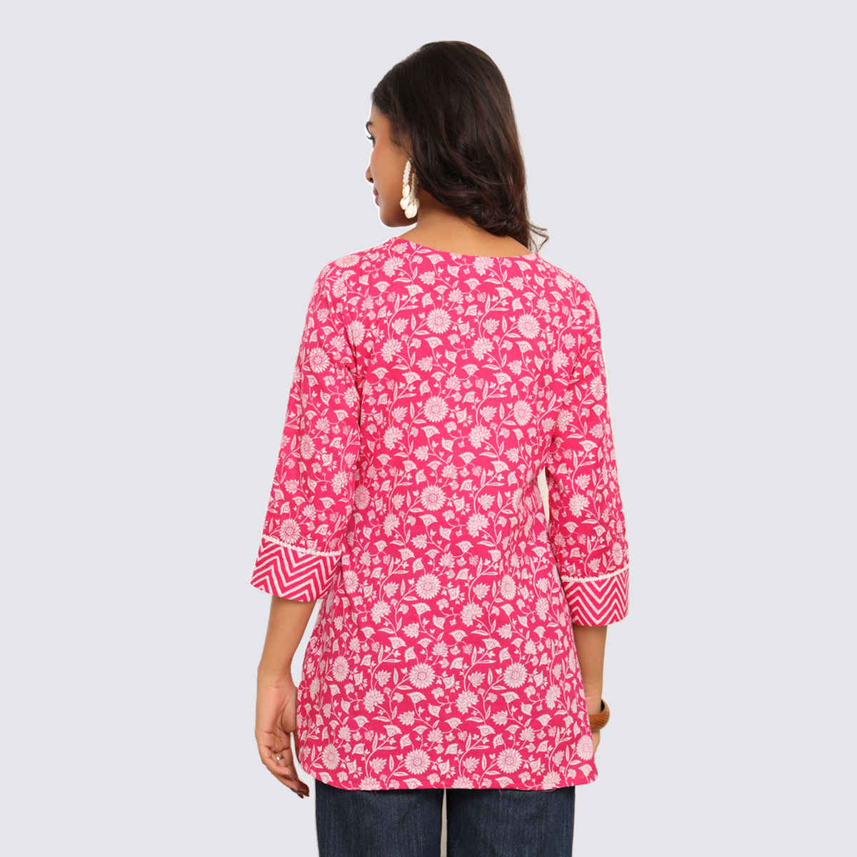 Varanga Women's V-Neck Jaipuri Jaal Printed Tunic | Pink - S