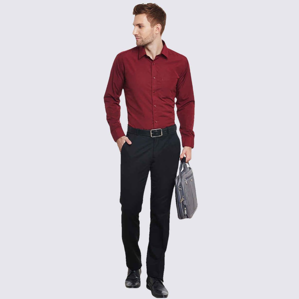 English Navy Men Maroon Solid Slim Fit Formal Shirt-40
