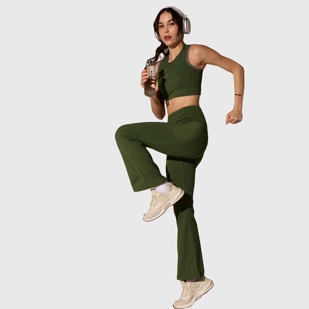 Cava Women's Flare Pants All-Day Flex | Olive - M