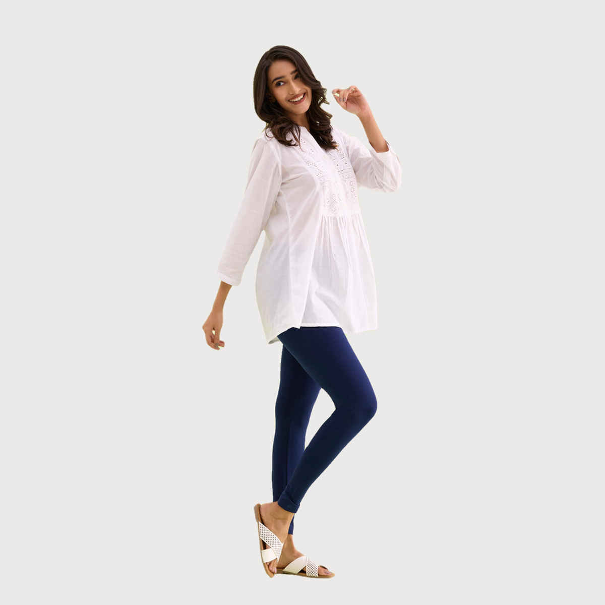 Go Colors Women's Solid Mid Rise Ankle Length Leggings | Navy - L