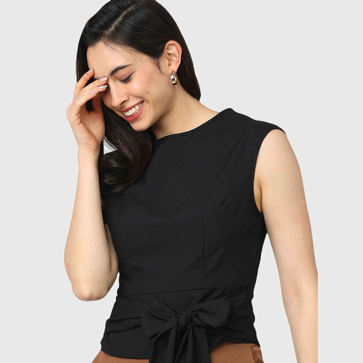 Tokyo Talkies Women's Solid Casual Top | Black - S