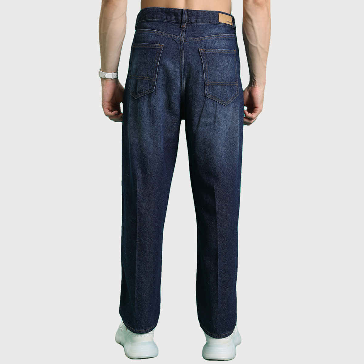 HIGHLANDER Men's Relaxed Fit Mid-Rise Light Fade Jeans | Blue - 30