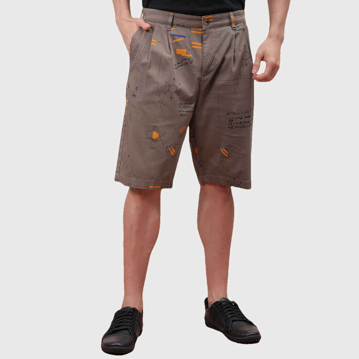 The Indian Garage Co Men s | Relaxed Fit Face Print Casual Pleated Shorts | Vetiver | 32